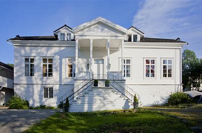 Fjordslottet Hotell - Kun 45 min unna Bergen Sentrum