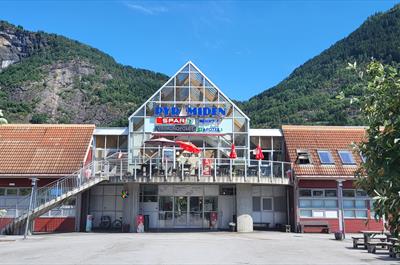 Pyramiden Senter Gaupne