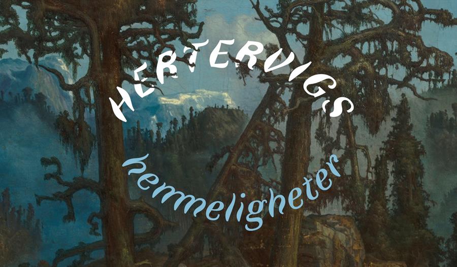 Bildet av Lars Hertervig: Gamle furutrær med Hertervigs hemmeligheter skrevet på