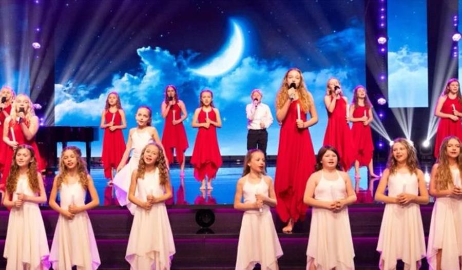 Barn singer på julekonsert