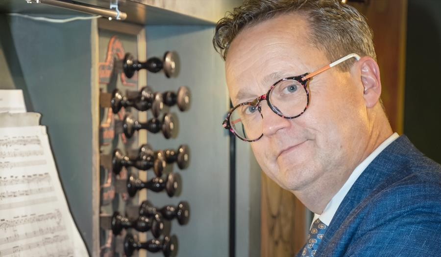 Erling With Aasgård