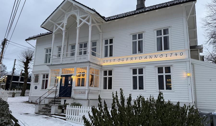 The Plinka Plonka Foundation`s Venners Venners Vårfest