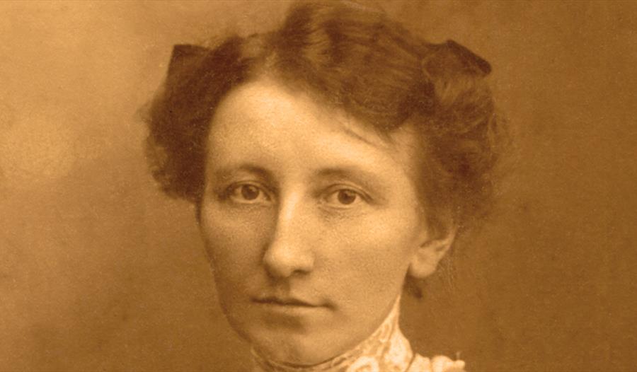 Inger Bang Lund