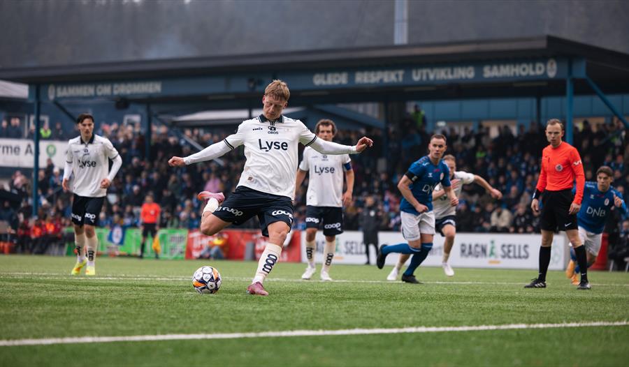 Fotballkamp på Lyse Arena