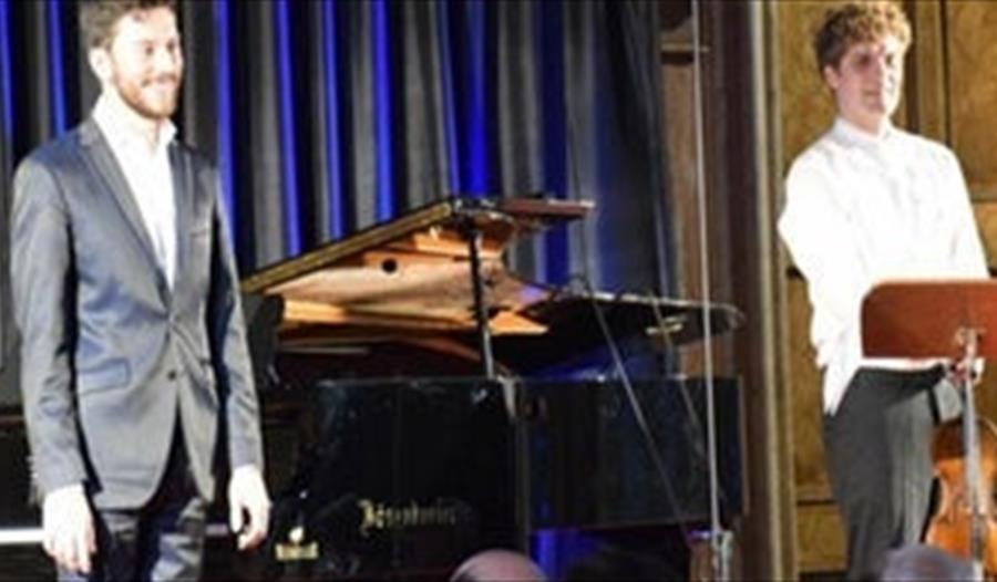 Utøvere Laurens Weinhold og Christian Sommerfelt på konserten