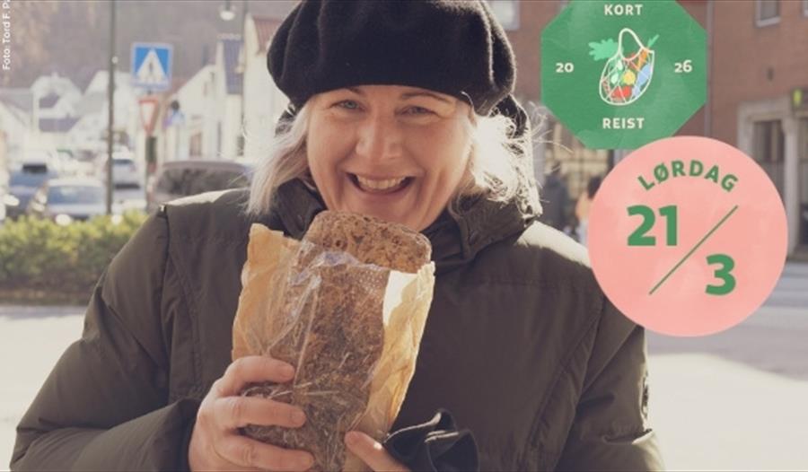 Kortreist Eigersund - en dame med brød