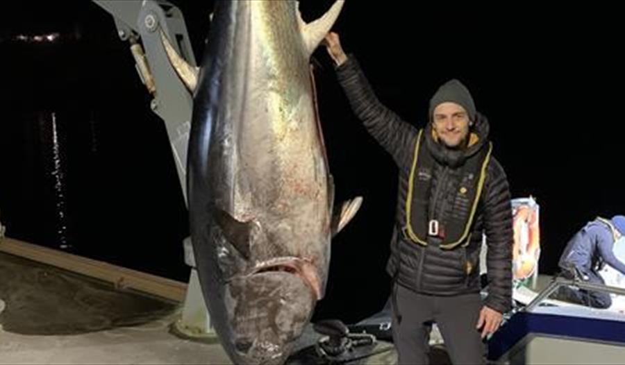 Erlend A. Lorentzen med stor fisk