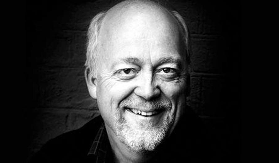 Smilende Gunnar Roalkvam
