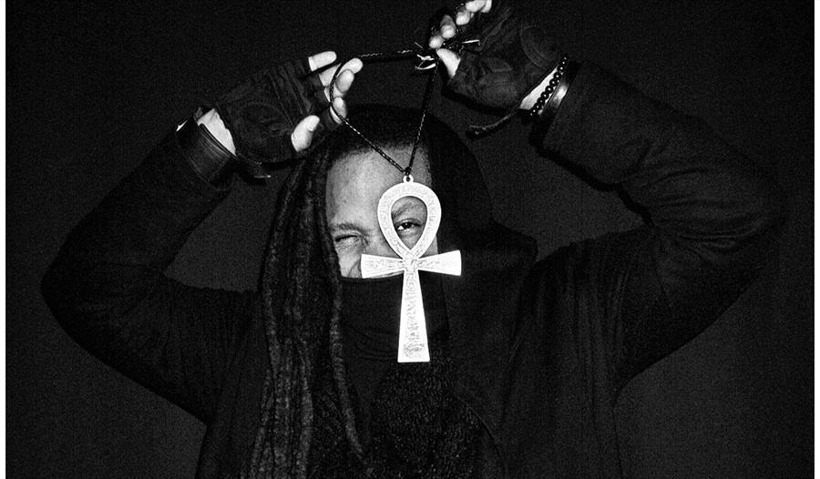 Hieroglyphic Being (live) Nadda Noor & Little Miss Lucifer