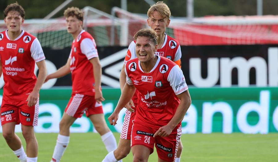 Bryne FK fotballspillere på kampen