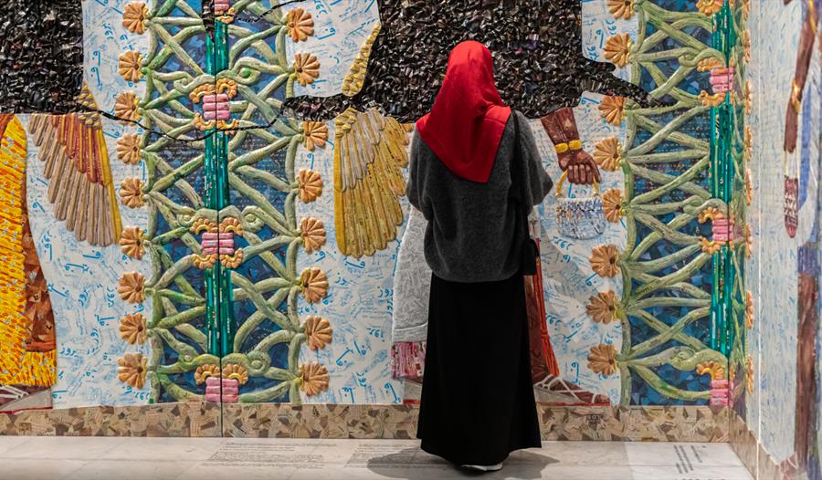 Språkstøttet omvisning: Arabisk i Michael Rakowitz