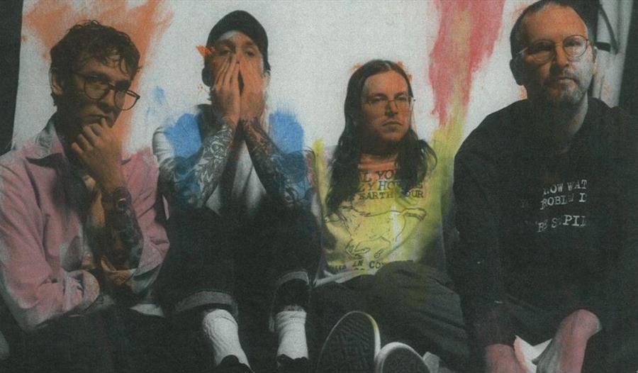 Band Hotline TNT