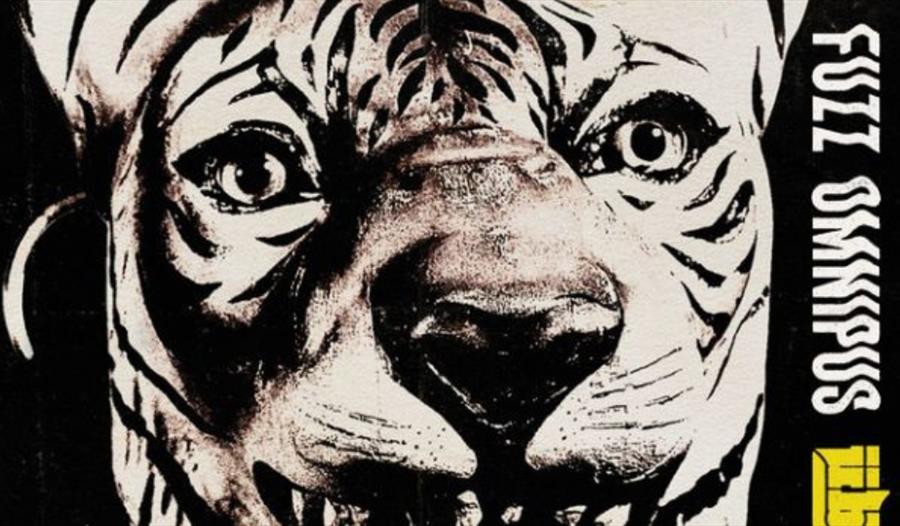 Übertøs + Eelsblood