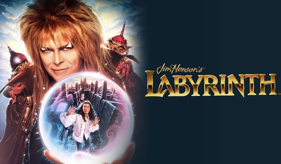 Hovedkarakterer fra filmen: Jareth (David Bowie) og  Sarah Williams (Jennifer Lynn Connelly)