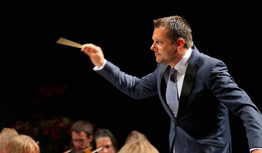 Peter Szilvay, Norsk dirigent på konsert