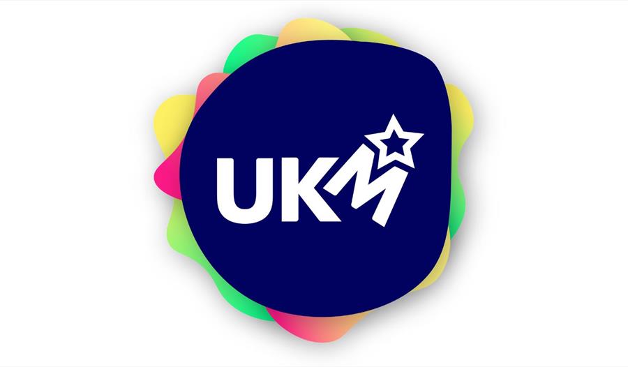 Logo av UKM