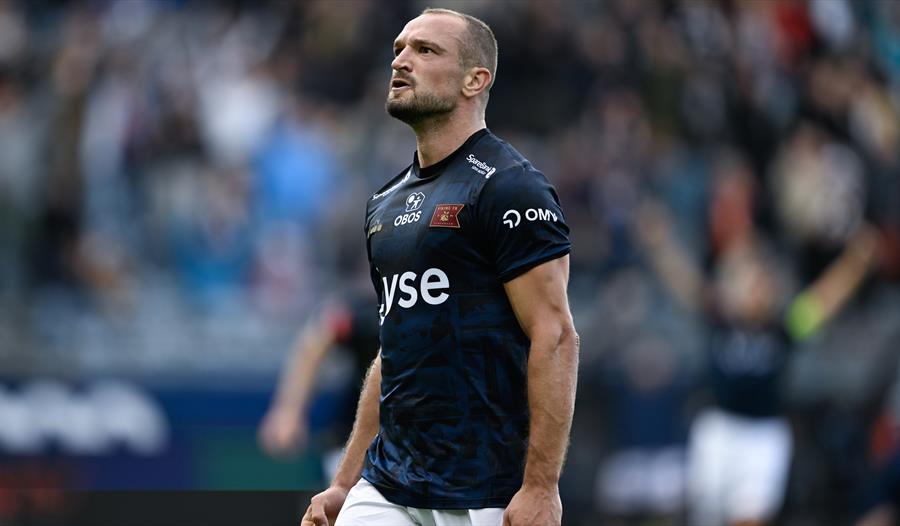 Viking fotballspiller på fotballbane