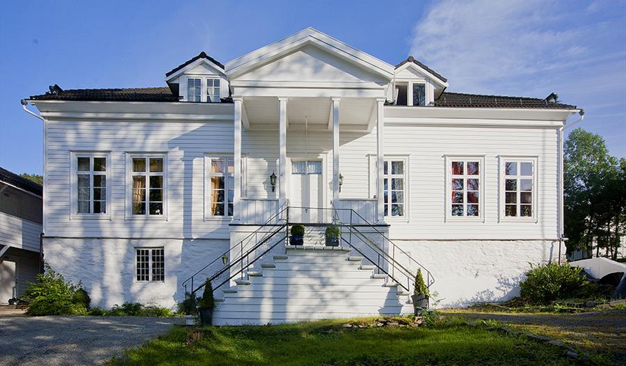 Fjordslottet Hotell - Kun 45 min unna Bergen Sentrum