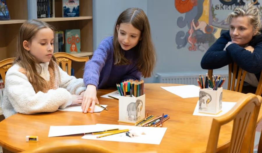 Saga skriveliga på Madla