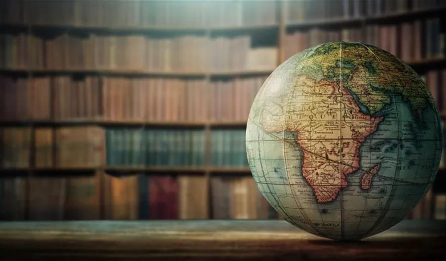 Decolonizing Literature