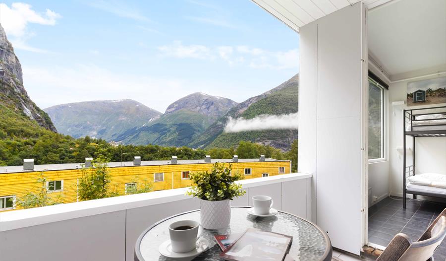 Trolltunga Hostel