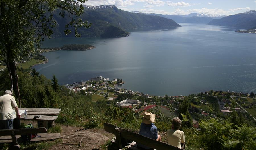 Hiking Balestrand