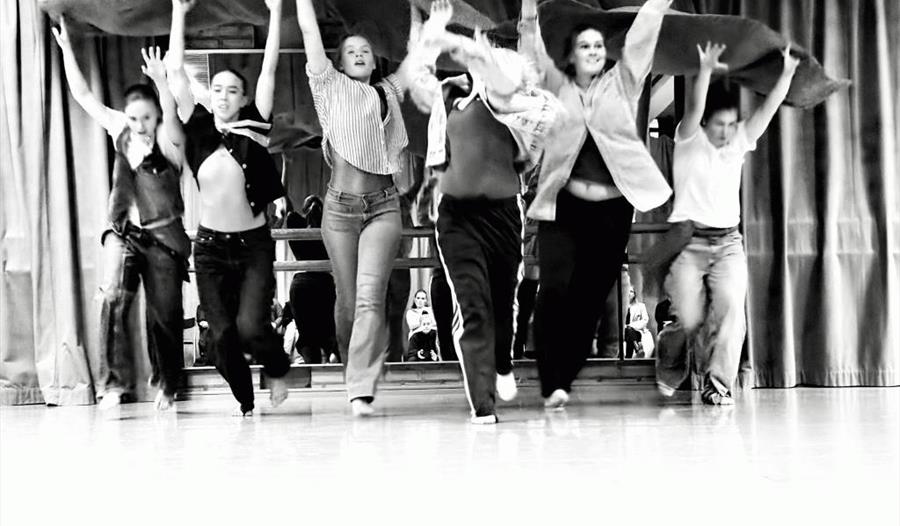 Vårforestilling med TaDas Ungdomskompani