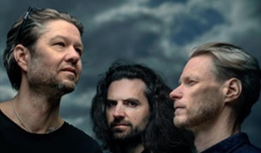 Gjermund Larsen Trio
