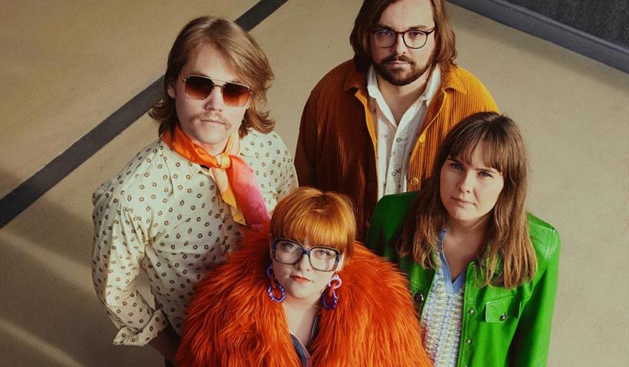 Eir med Ævestaden band