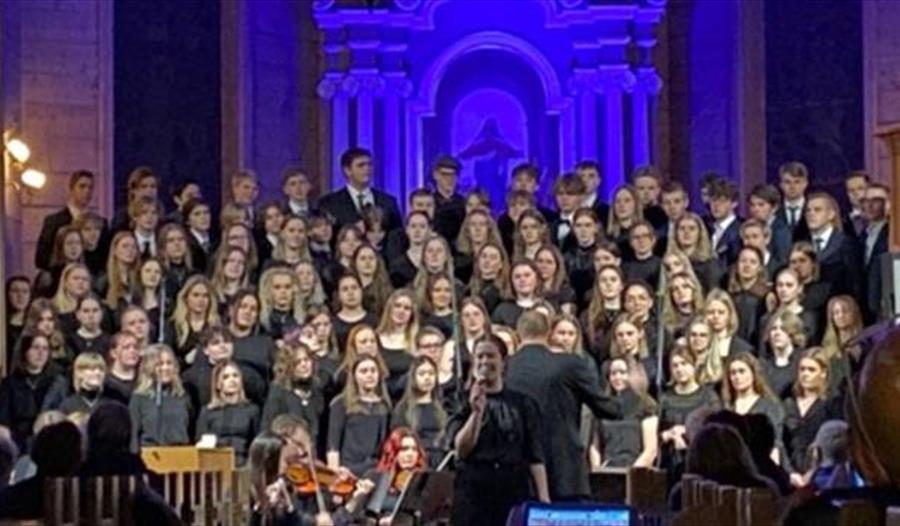 JUL MED KONGSHAUG III