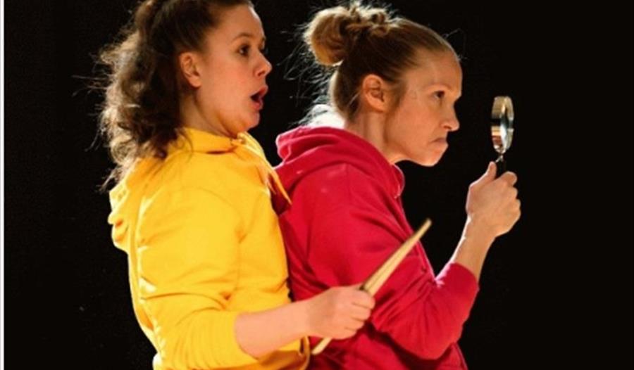 Bilde av skuespillerne for forestillingen