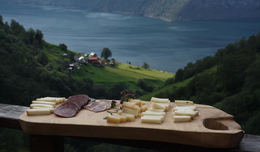 Bygningen, Skjerdal