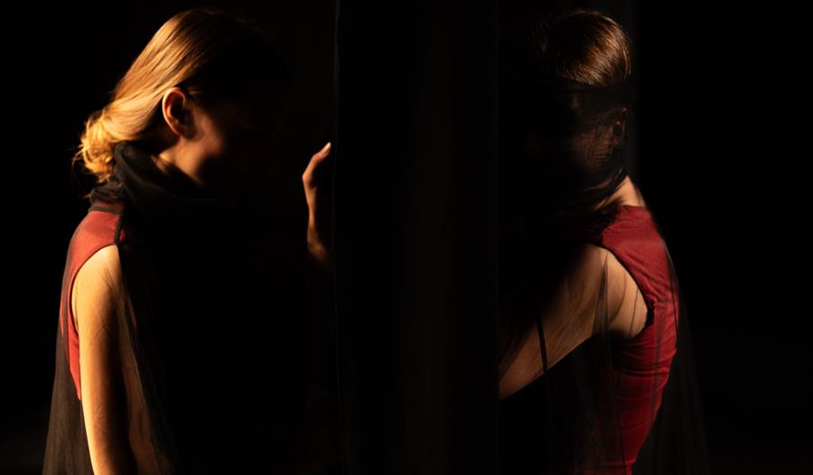 "Curtain"
