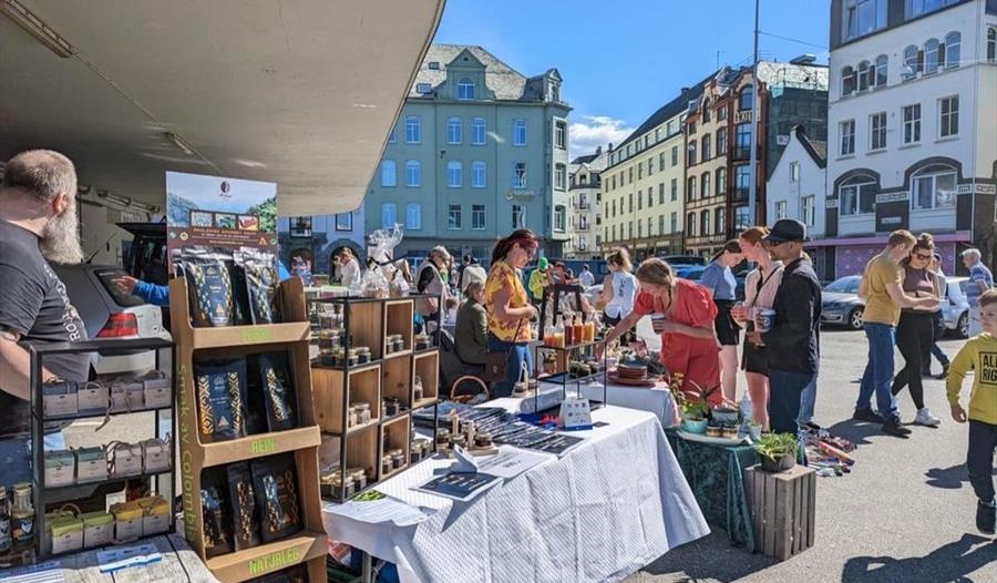 Bymarkedet