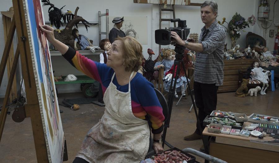 Utsnitt fra filmen - Paula Rego tegner