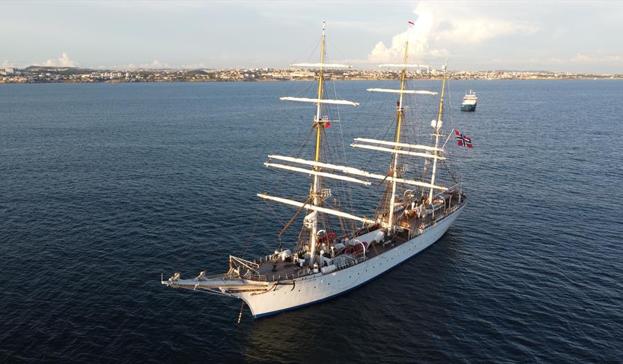 Statsraad Lehmkuhl
