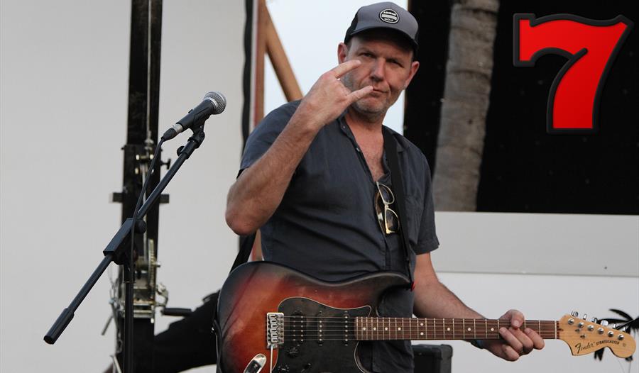 BJARTE AASMUL MED BAND