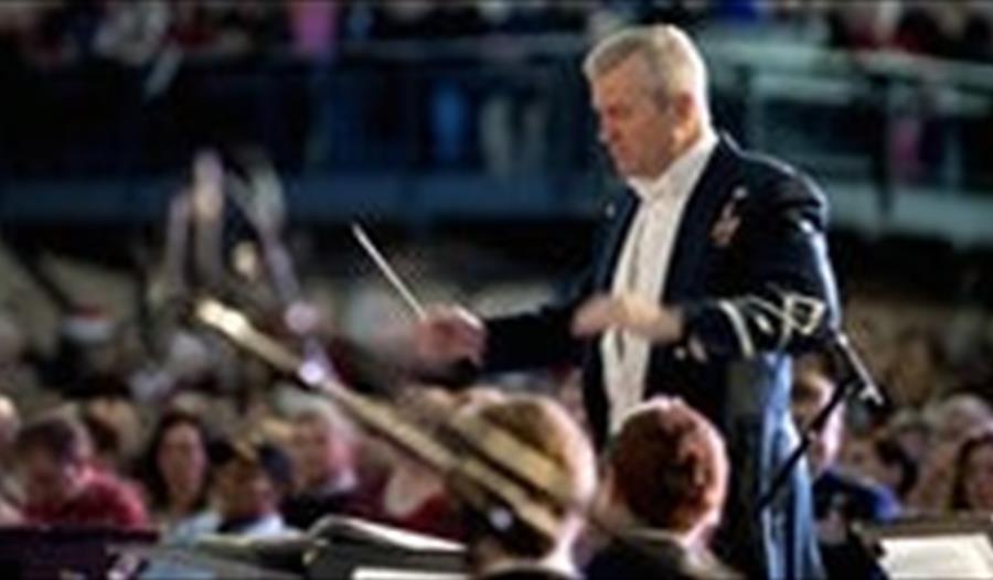 In braccio a mille furie på Stokka kirke