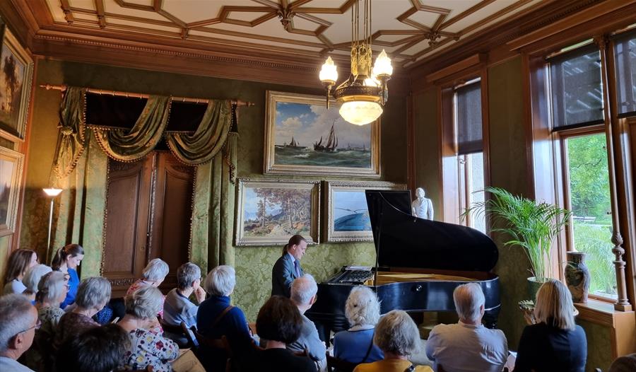 Klaverkonsert ved Signe Bakke og Turid Bakke Braut