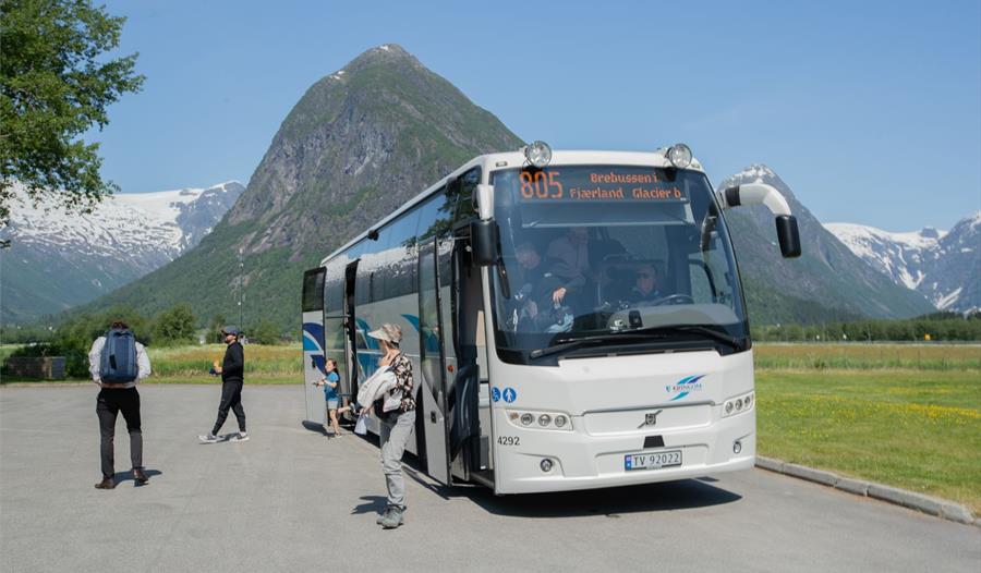 Glacierbus in Fjærland