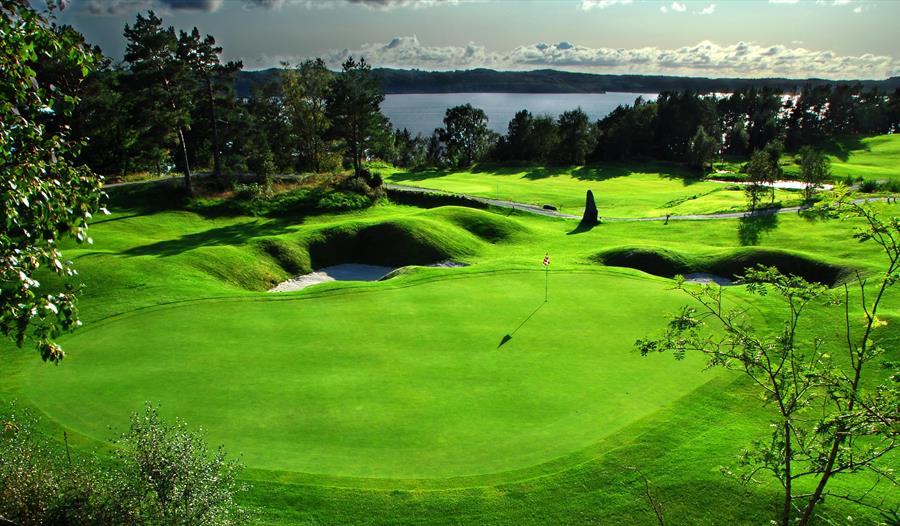 Hull 13 Meland Golf