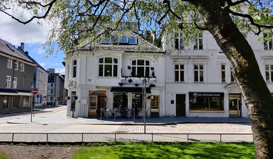 Café Opera
