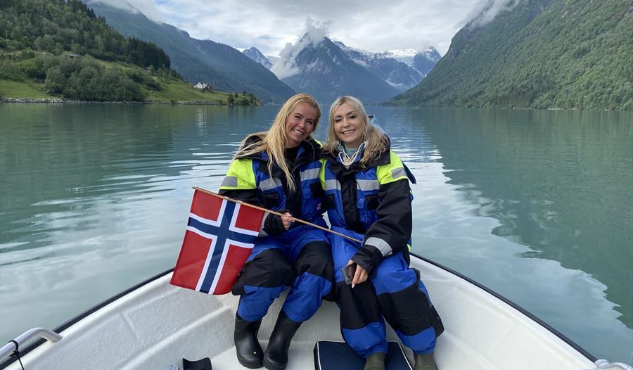 Båtskyss til/frå Fjærland