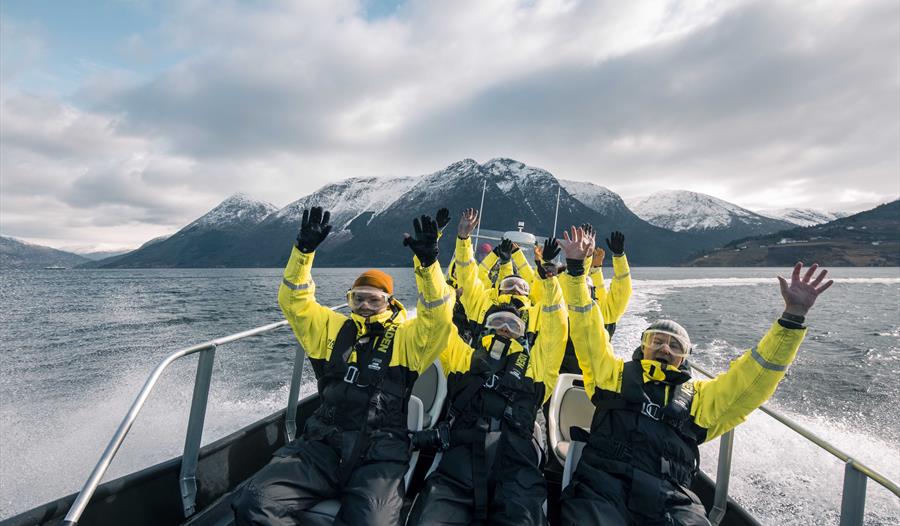 Opplevelseshelg i Hardangerfjorden med sidersmaking og rib-tur