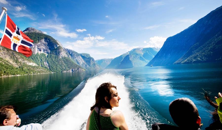 Fjord cruise på Sognefjorden