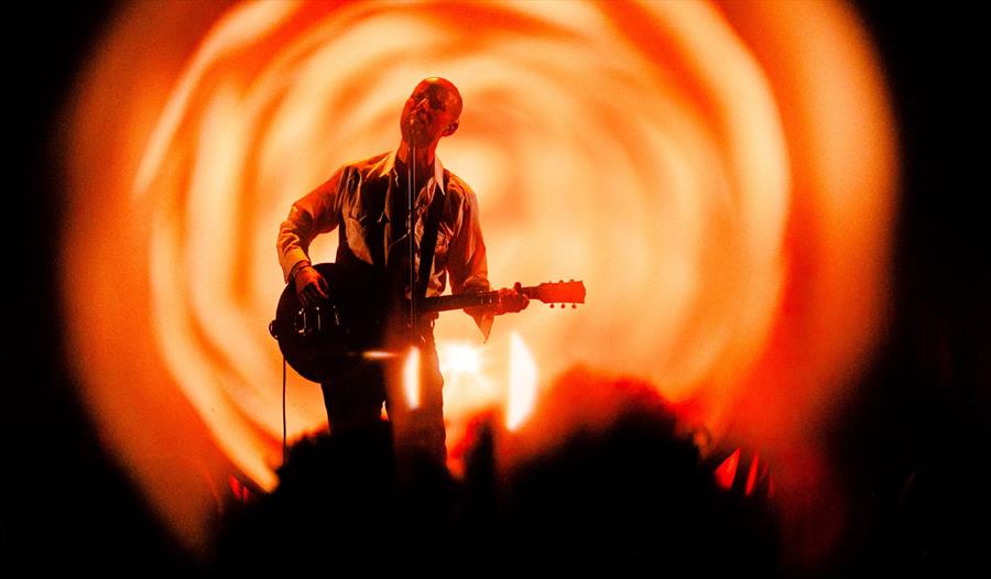 Sivert Høyem med band