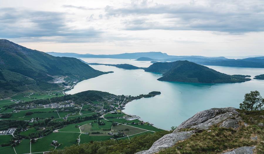 Tursti til Kviteggjo