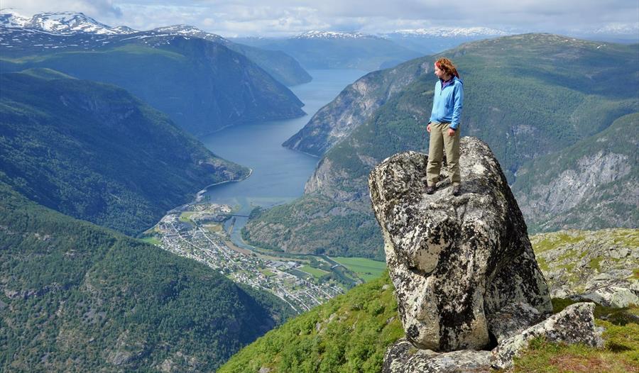 Torsteinen 1180 moh, Lærdal