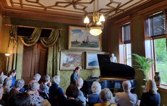 Klaverkonsert ved Signe Bakke og Turid Bakke Braut