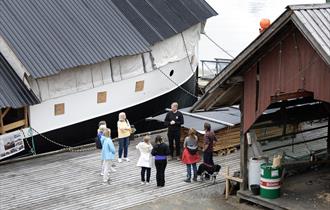 Omvising på Hardanger fartøyvernsenter i sommar